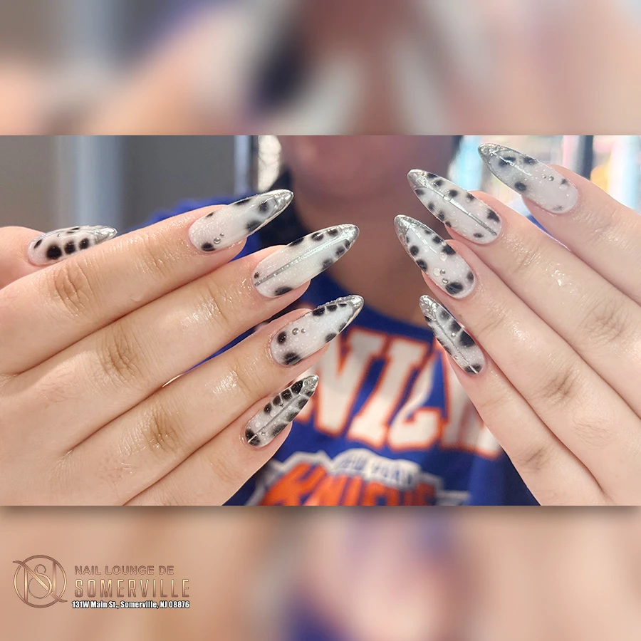 Nail Lounge De Somerville